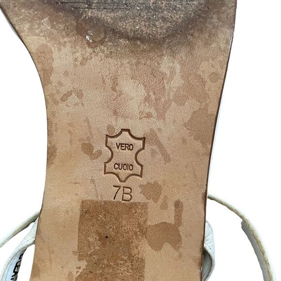 TOWN SHOES White Leather Square Toe Sandals Small Block Heel Ankle Straps 7 - Picture 9 of 10